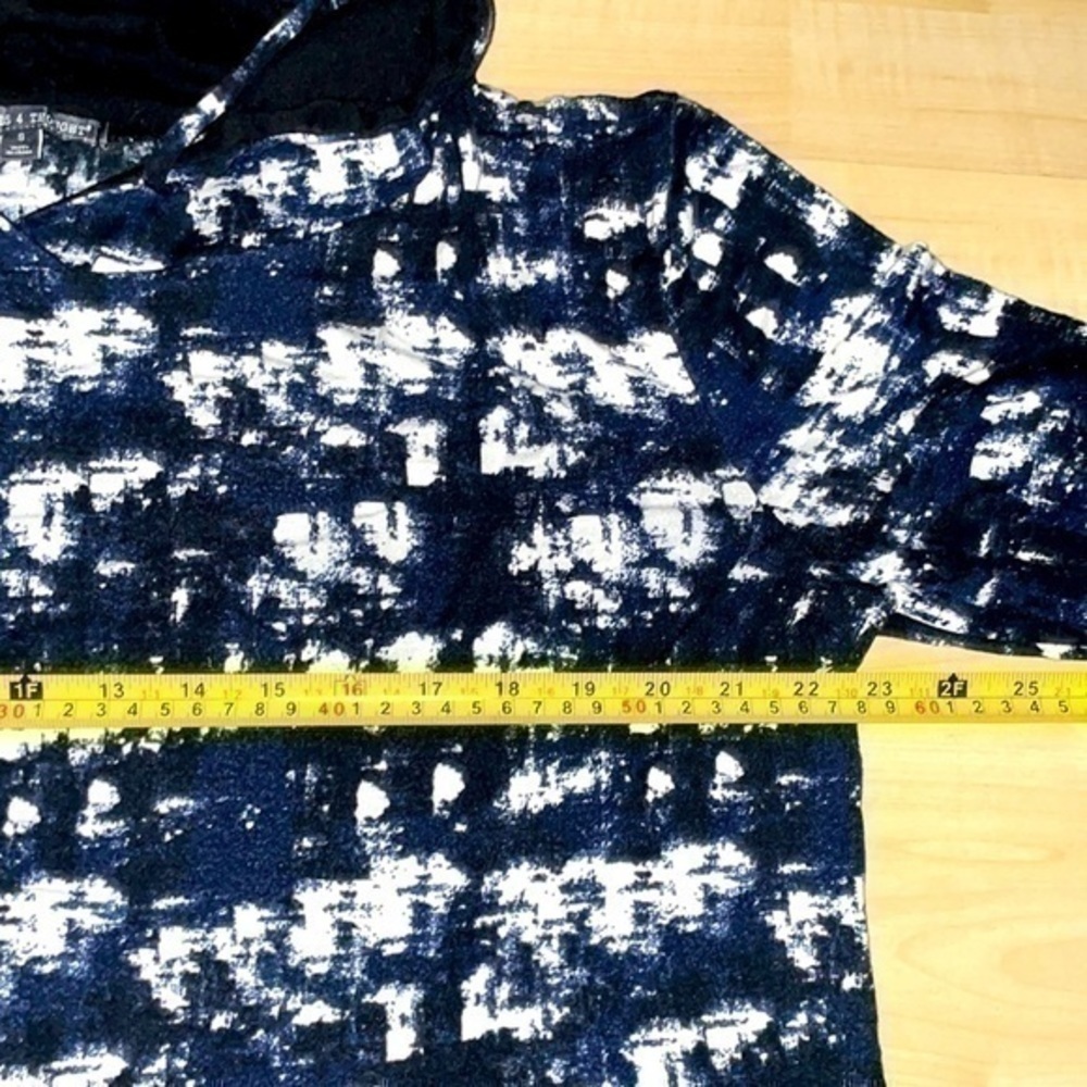 Threads 4 thought longsleeve pullover hoodie S black blue white gently preloved - Picture 7 of 8